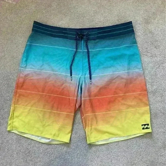 ⭐️ Billabong Fluid Airlite Boardshorts swimtrunks in size 36 - Picture 1 of 3